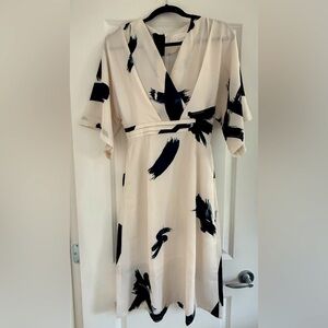 Elegant White and Navy Kimono Style Dress